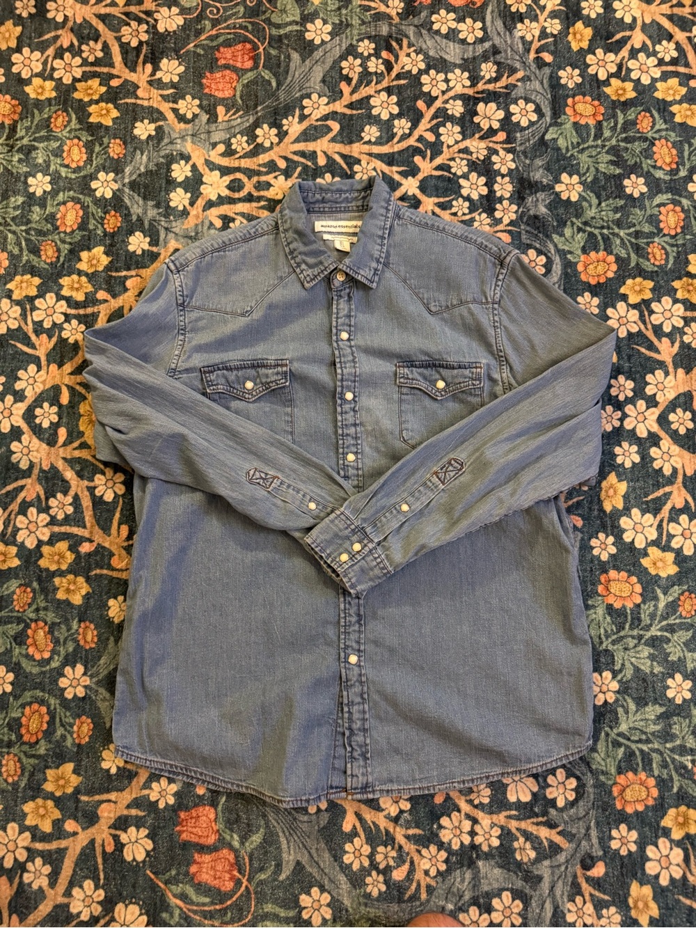 Amazon Essentials - Men's L Denim Western Shirt with Snap Buttons (Light Wash)